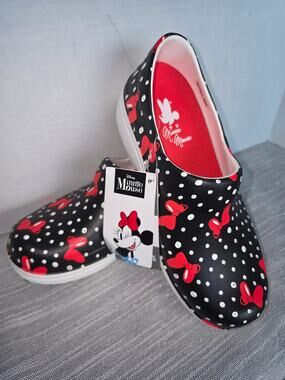 Crocs Neria Pro II Graphic Clog Disney Minnie Mouse Polka Dot Black Red NWT